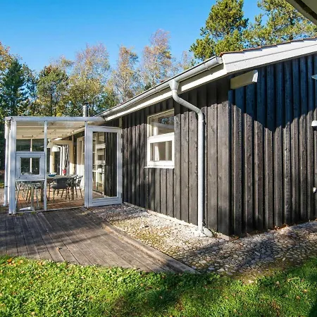 Four-bedroom Holiday In 19 * 에벨토프트